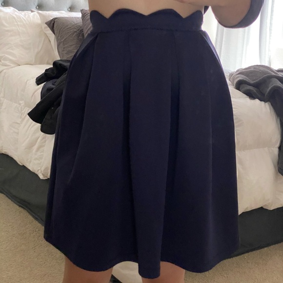 Navy blue skirt - Picture 1 of 4